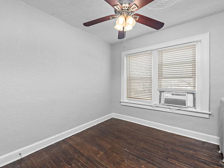 4400 Jarboe St — Photo 35