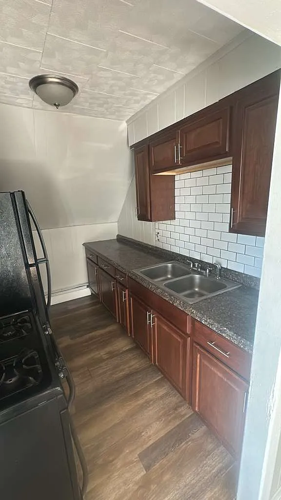 2 bed, 800 sqft, $1,495 — Photo 1
