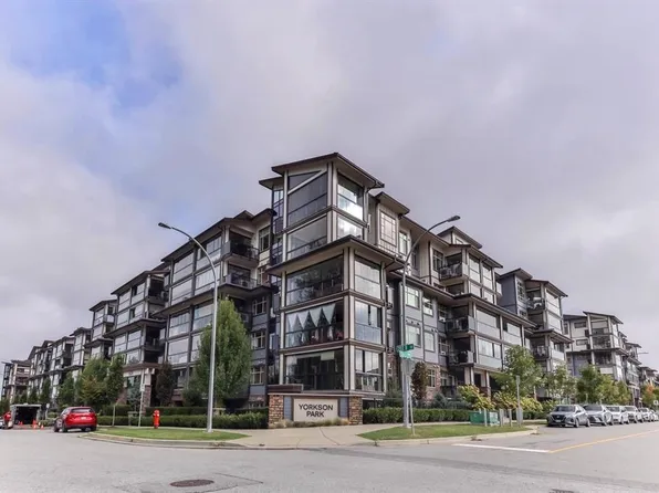 8526 202b St #206, Langley, BC V2Y 3L3
