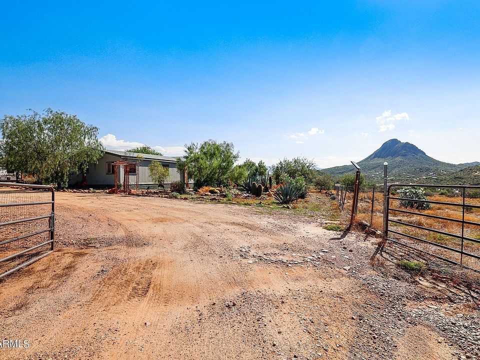 1st image of 46913 N 40th Dr