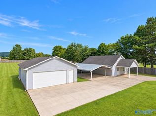 1815 Buddy Williamson Rd, New Market, AL 35761