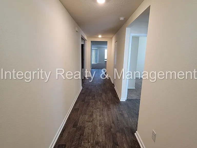 6137 Black Stallion Dr — Photo 18