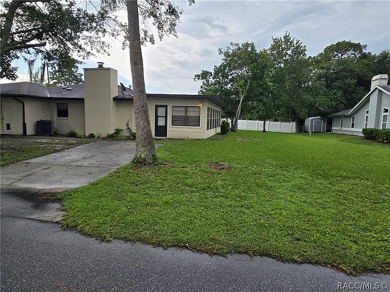 4190 S Centennial Ave — Photo 4