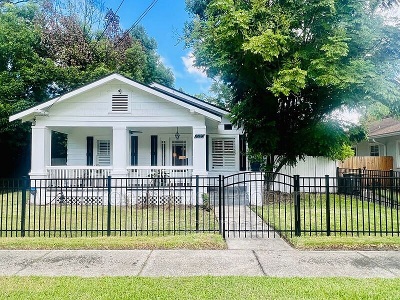 1st image of 3535 Randall St