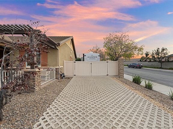 3rd image of 23057 Seattle Ridge Rd