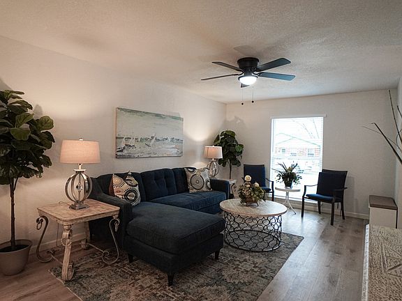 3rd image of 6408 Locust St