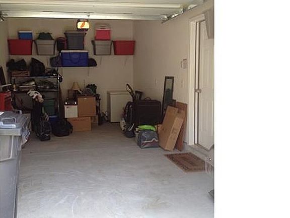 One car garage
