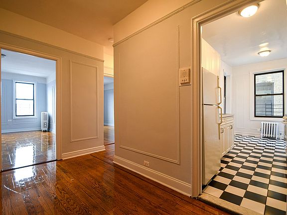 2nd image of 2175 Cedar Ave #1C