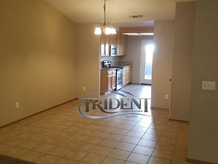 1019 Arbor Dr — Photo 14