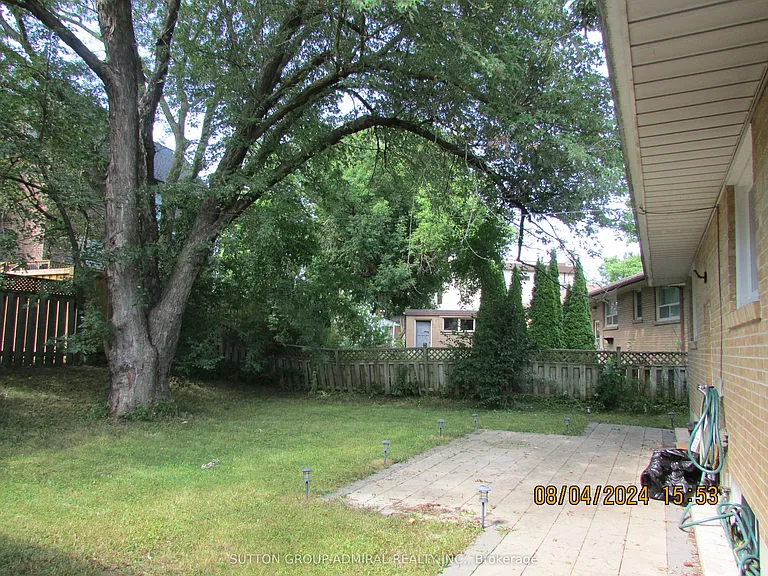 62 Leisure Ln #BASEMENT — Photo 11