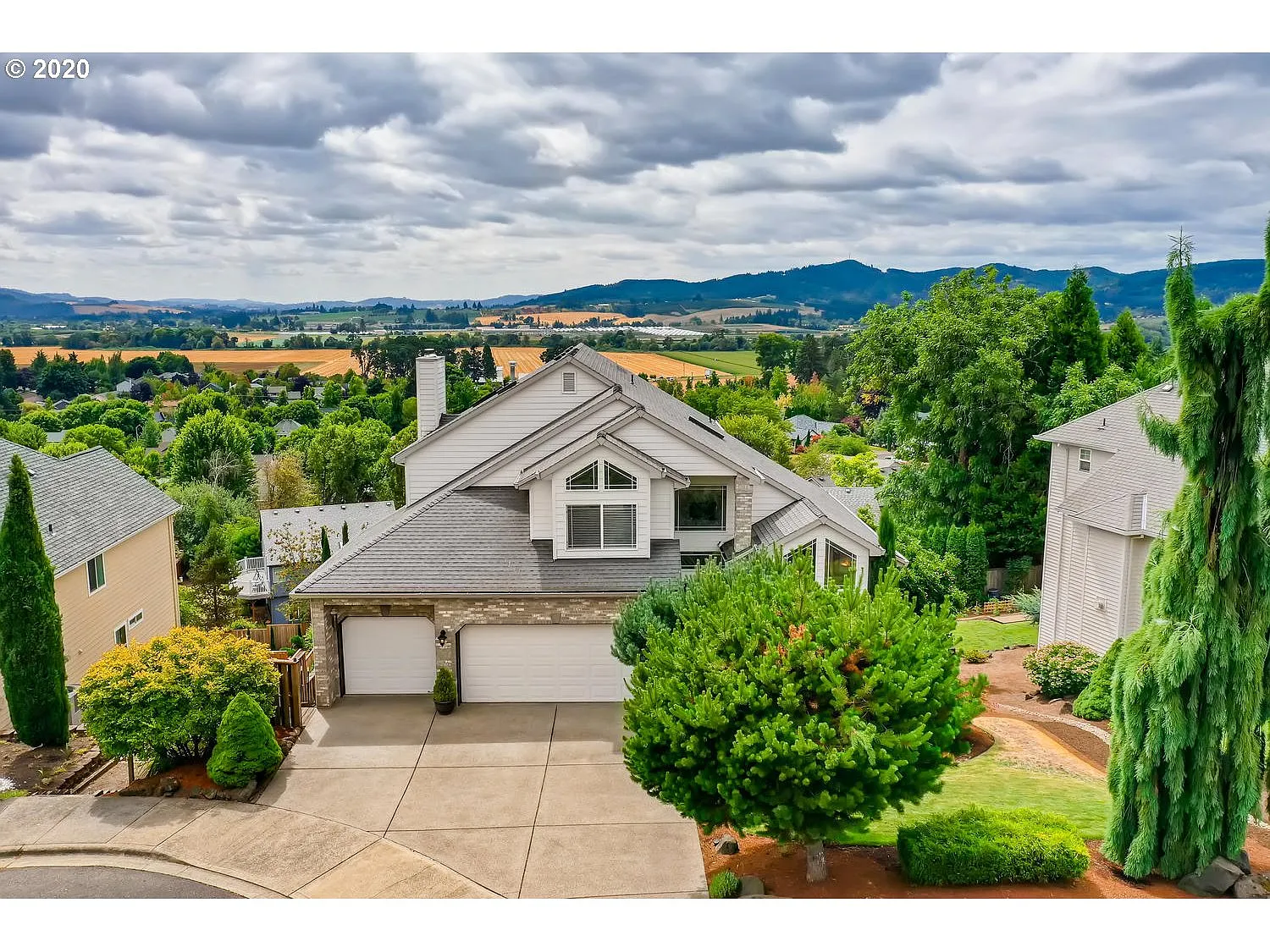 250 Jessica Dr photo 1