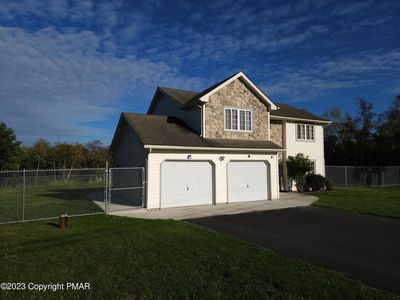 1960 Sun Valley Dr, Blakeslee, PA, 18610
