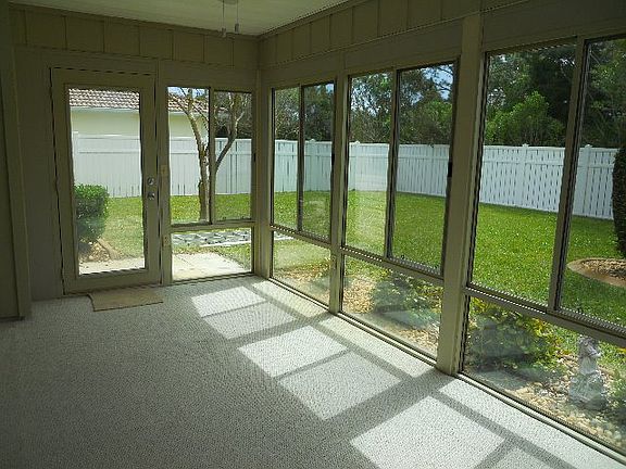 5th image of 16 Prince Michael Ln