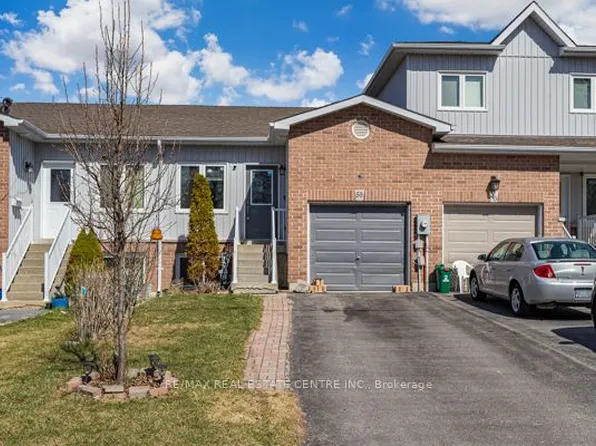 58 Avenue St, Oshawa, ON L1H 0B7
