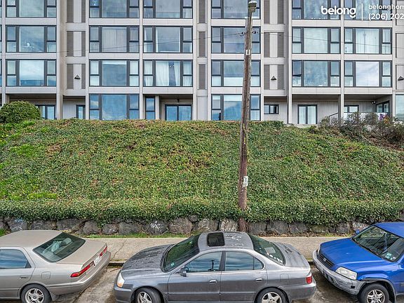 4th image of 400 Melrose Ave E APT 103