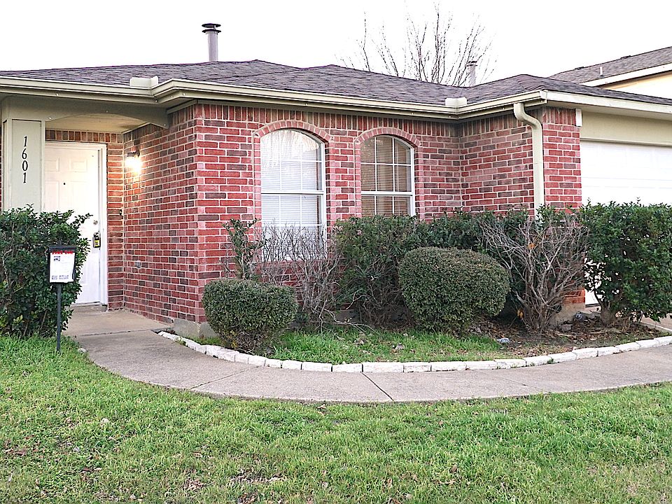 1st image of 1601 Danbury Dr