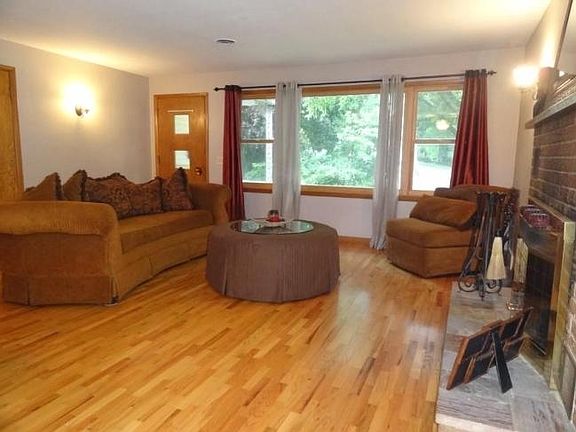 3rd image of 303 S Garfield Ave