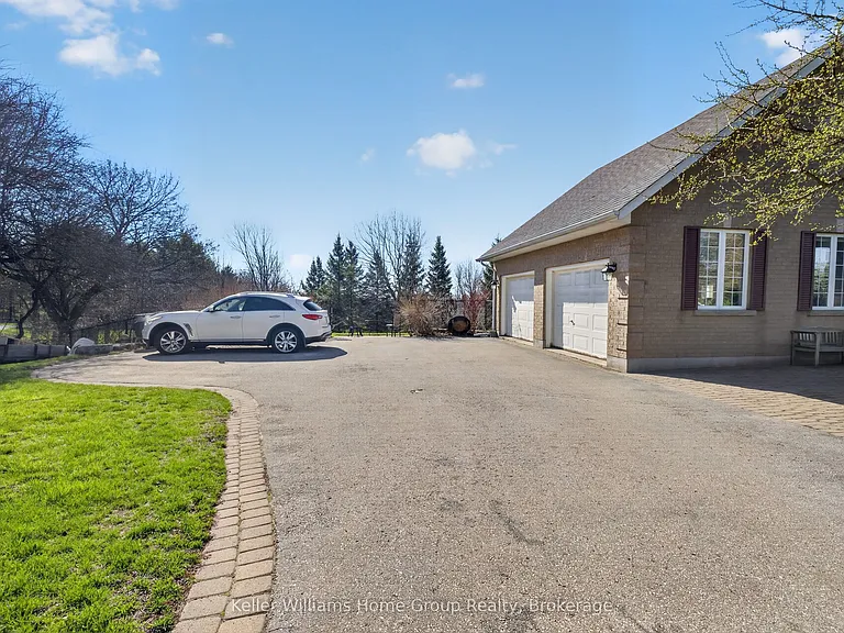 23 Fox Run Dr #B — Photo 4