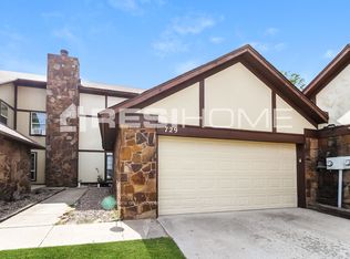 729 Rimrock Rd, Edmond, OK 73034