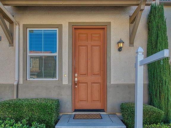 2nd image of 1445 Mosaic Way