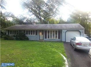 314 Cedar Ln, Mount Laurel, NJ 08054