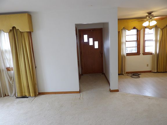 5th image of 824 Edgewood Ave