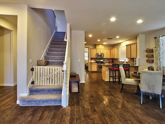 4th image of 317 Indian Runner Ct