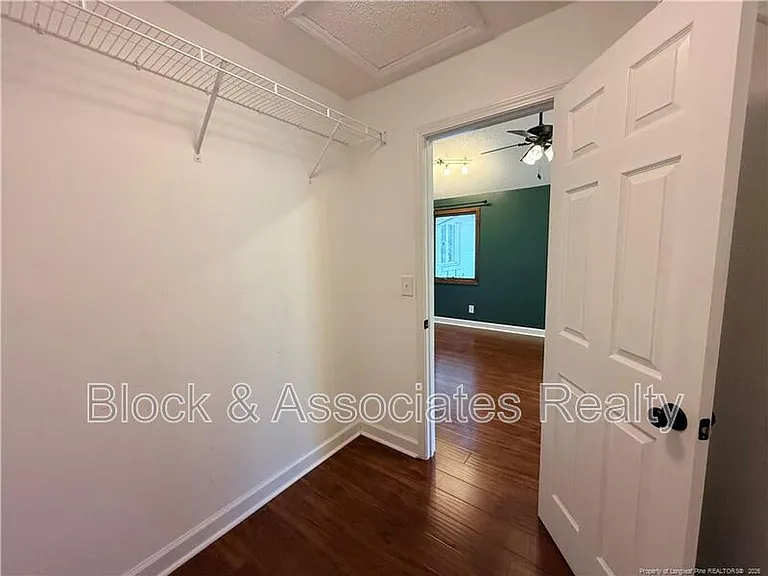 46 Shadow Dr — Photo 16