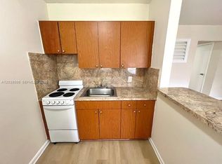 692 NE 85th St #5, Miami, FL 33138