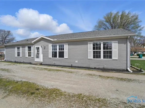 232 Gardner Ave, Northwood, OH 43619