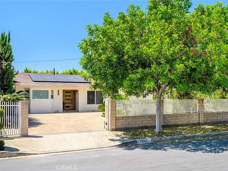 7823 Ampere Ave — Photo 13