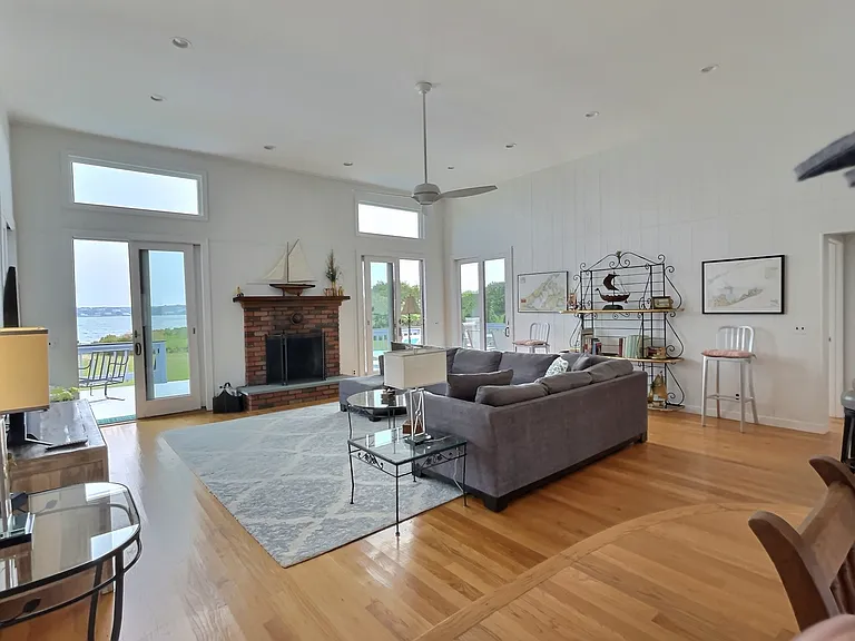 296 W Lake Dr — Photo 10