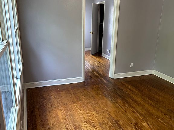 5th image of 2521 Chatham St NW