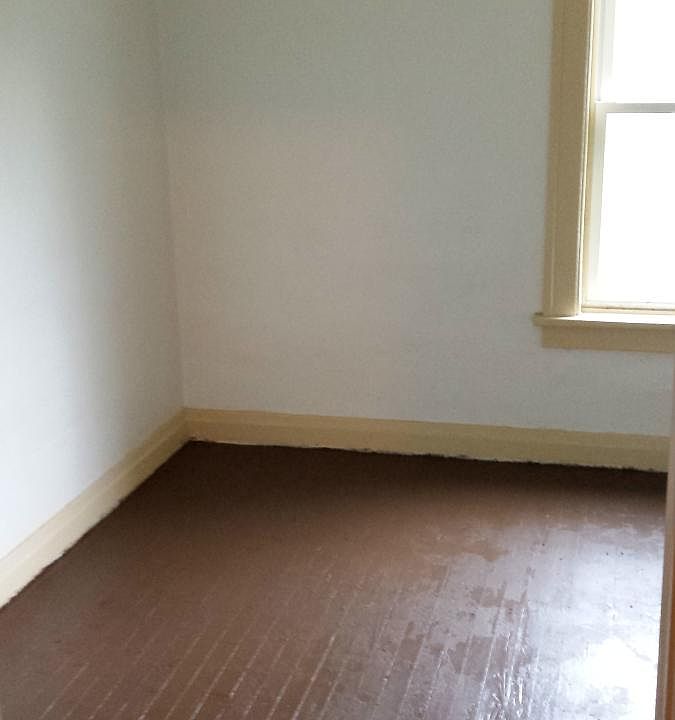 2nd image of 505 Sherman Ave