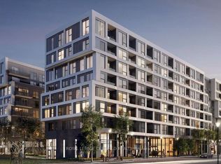 2450 Old Bronte Rd #701, Oakville, ON L6M 4J2