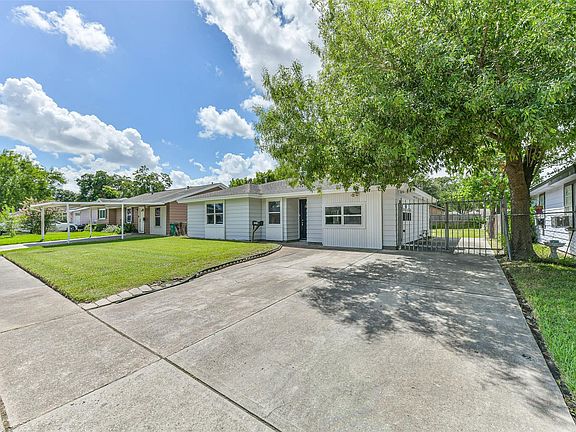 3rd image of 3519 Truxton Dr