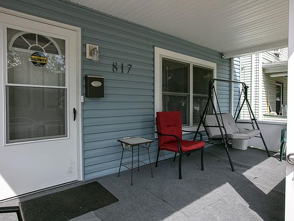 5th image of 817 Johnson St