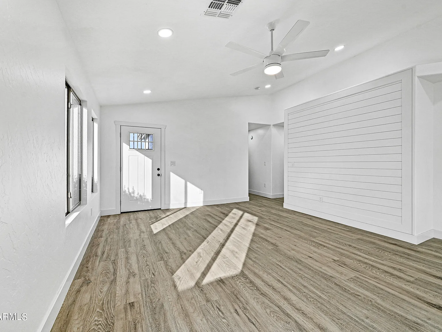3 bed, 2.0 bath, 1509 sqft, $2,095 — Photo 4