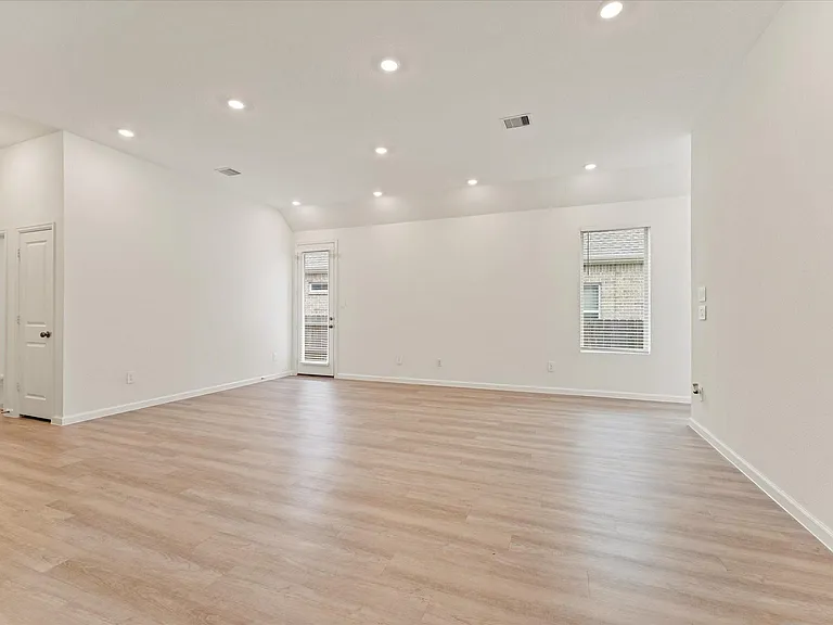 15520 Sunset Maple Ct — Photo 8