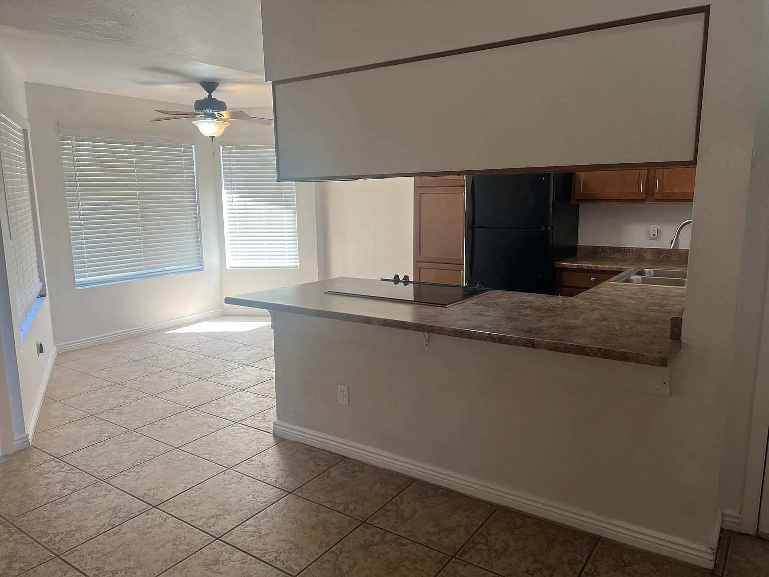 3 bed, 1309 sqft, $1,400 — Photo 3