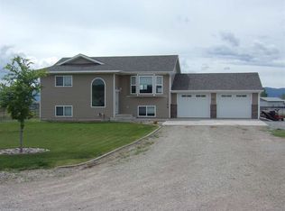 1129 Hunter Rd, Helena, MT 59602