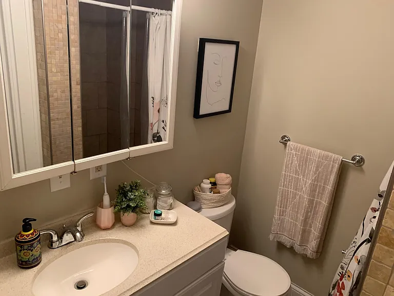 52 Bramhall St #4 — Photo 11