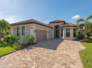 10527 Valencia Lakes Dr, Bonita Springs, FL 34135