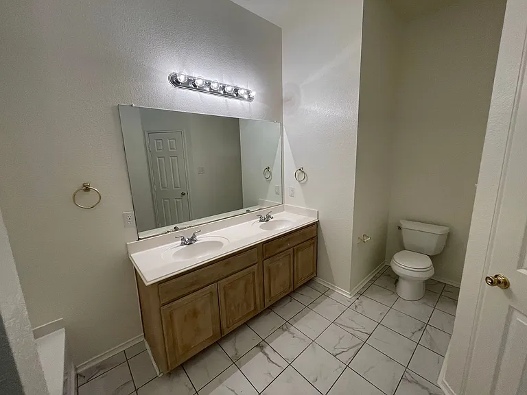 1428 Wind Dancer Trl — Photo 20
