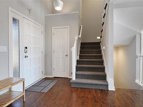 3rd image of 8618 N Oregon Ave