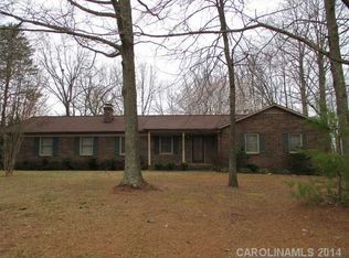 1166 Reynards Cir, Lincolnton, NC 28092