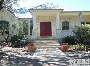 12035 Parrigin Rd, Helotes, TX 78023