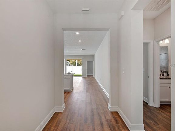 4th image of 3317 Glen Meadow Ct