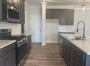 4371 Portsbrook Ave, Snellville, GA 30039