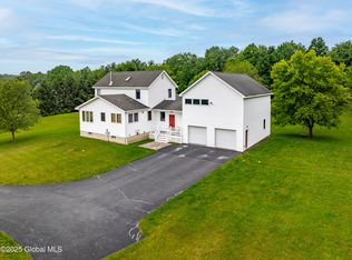 337 Weatherwax Rd, Averill Park, NY 12018